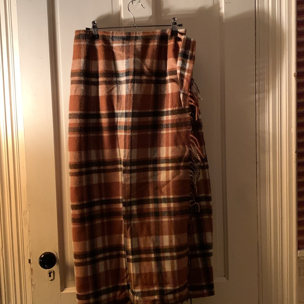 Women’s brown plaid wool blend wrap skirt size large